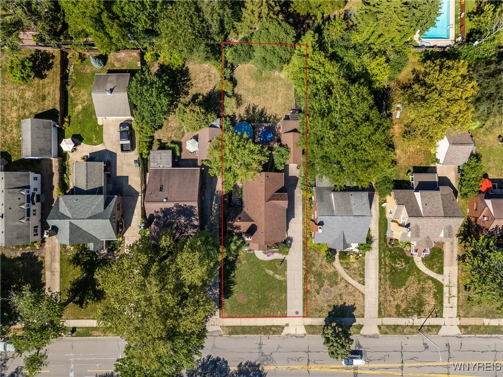 156 Highland Parkway, Tonawanda, New York 14223, Tonawanda, New York 14223, 3 Bedrooms Bedrooms, 10 Rooms Rooms,2 BathroomsBathrooms,Residential,For Sale,156 Highland Parkway, Tonawanda, New York 14223,0,B1633434