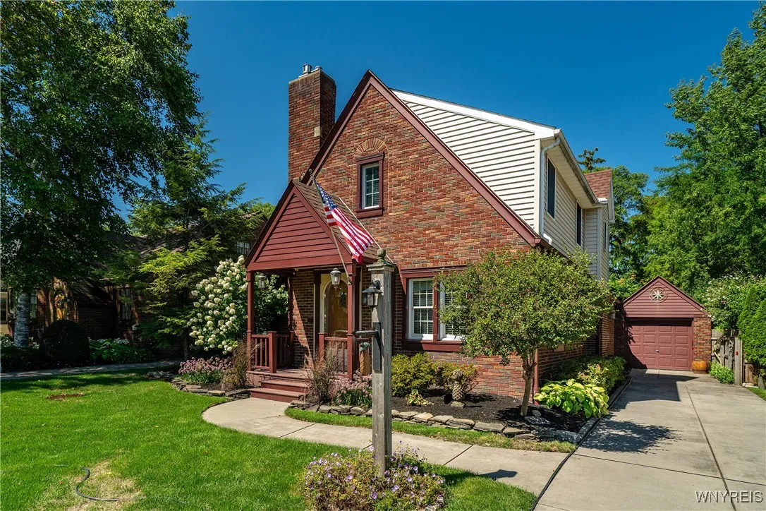 156 Highland Parkway, Tonawanda, New York 14223, Tonawanda, New York 14223, 3 Bedrooms Bedrooms, 10 Rooms Rooms,2 BathroomsBathrooms,Residential,For Sale,156 Highland Parkway, Tonawanda, New York 14223,0,B1633434