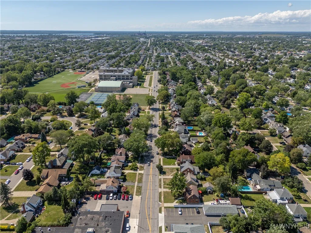 156 Highland Parkway, Tonawanda, New York 14223, Tonawanda, New York 14223, 3 Bedrooms Bedrooms, 10 Rooms Rooms,2 BathroomsBathrooms,Residential,For Sale,156 Highland Parkway, Tonawanda, New York 14223,0,B1633434
