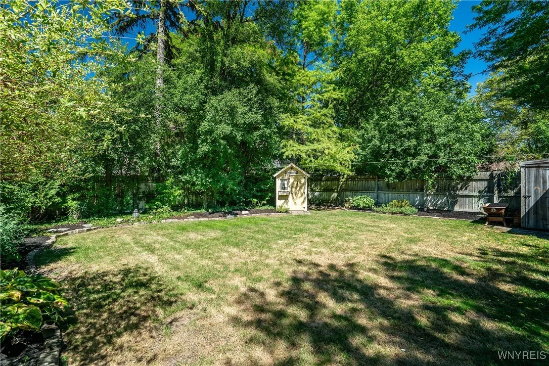 156 Highland Parkway, Tonawanda, New York 14223, Tonawanda, New York 14223, 3 Bedrooms Bedrooms, 10 Rooms Rooms,2 BathroomsBathrooms,Residential,For Sale,156 Highland Parkway, Tonawanda, New York 14223,0,B1633434
