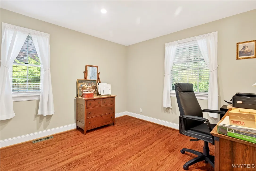 156 Highland Parkway, Tonawanda, New York 14223, Tonawanda, New York 14223, 3 Bedrooms Bedrooms, 10 Rooms Rooms,2 BathroomsBathrooms,Residential,For Sale,156 Highland Parkway, Tonawanda, New York 14223,0,B1633434