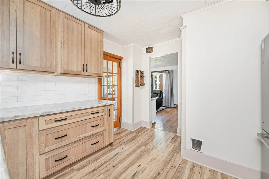 101 Walnut Park, Irondequoit, New York 14622, Irondequoit, New York 14622, 3 Bedrooms Bedrooms, 6 Rooms Rooms,1 BathroomBathrooms,Residential,For Sale,101 Walnut Park, Irondequoit, New York 14622,R1633070