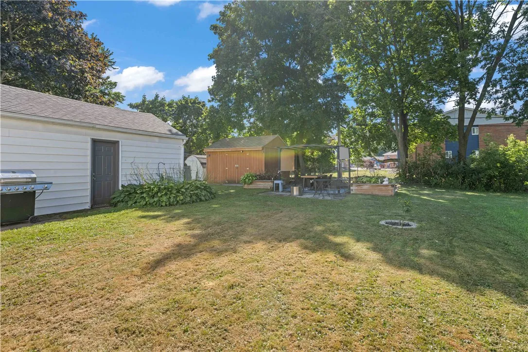 101 Walnut Park, Irondequoit, New York 14622, Irondequoit, New York 14622, 3 Bedrooms Bedrooms, 6 Rooms Rooms,1 BathroomBathrooms,Residential,For Sale,101 Walnut Park, Irondequoit, New York 14622,R1633070