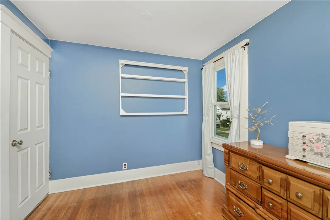 101 Walnut Park, Irondequoit, New York 14622, Irondequoit, New York 14622, 3 Bedrooms Bedrooms, 6 Rooms Rooms,1 BathroomBathrooms,Residential,For Sale,101 Walnut Park, Irondequoit, New York 14622,R1633070