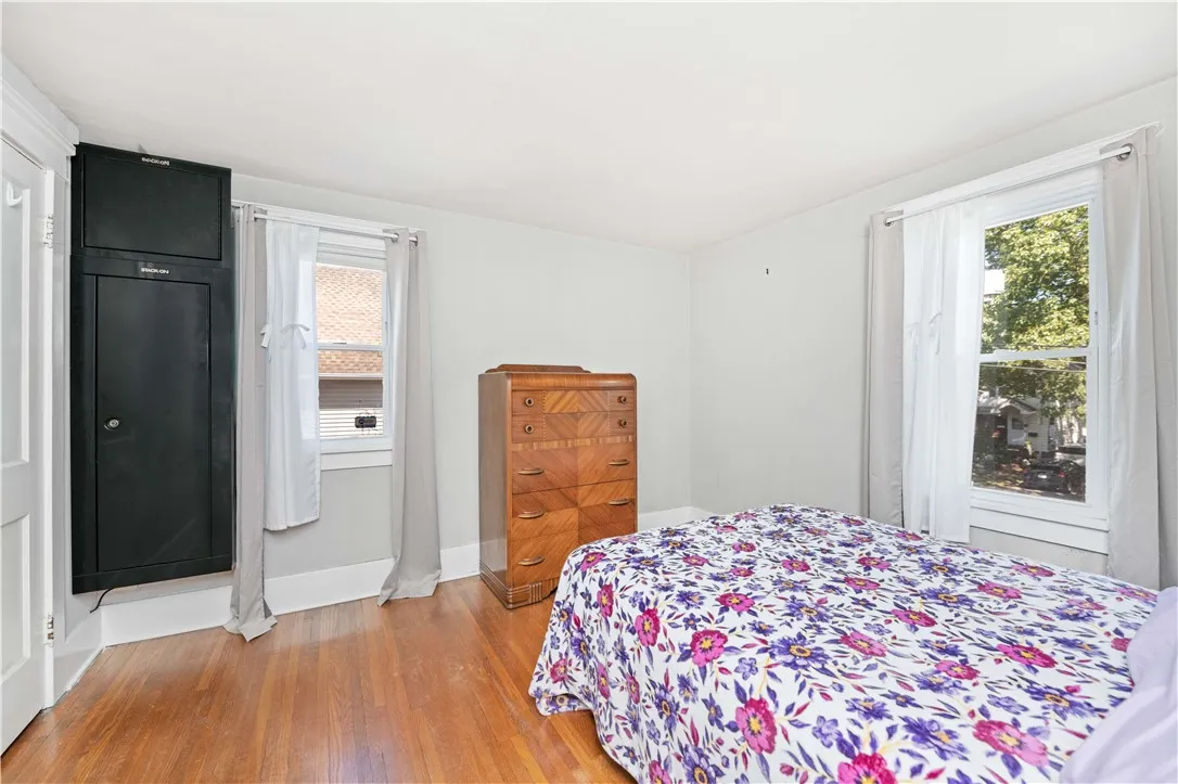 101 Walnut Park, Irondequoit, New York 14622, Irondequoit, New York 14622, 3 Bedrooms Bedrooms, 6 Rooms Rooms,1 BathroomBathrooms,Residential,For Sale,101 Walnut Park, Irondequoit, New York 14622,R1633070
