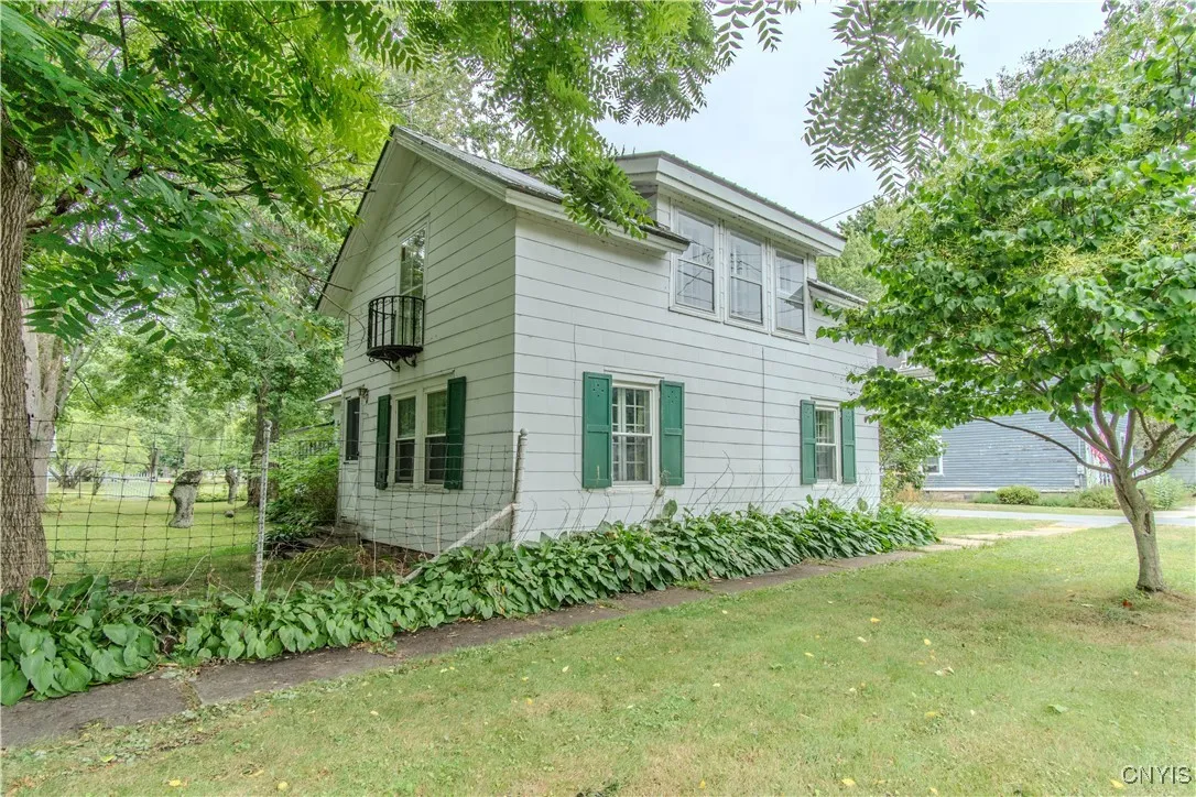 130 West Joseph Street, Cape Vincent, New York 136, Cape Vincent, New York 13618, 4 Bedrooms Bedrooms, 8 Rooms Rooms,1 BathroomBathrooms,Residential,For Sale,130 West Joseph Street, Cape Vincent, New York 136,S1633445