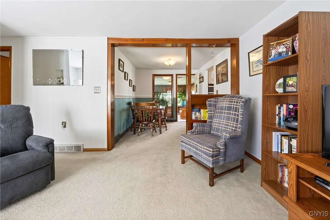 8147 Brookwood Drive, Cicero, New York 13039, Cicero, New York 13039, 3 Bedrooms Bedrooms, 6 Rooms Rooms,1 BathroomBathrooms,Residential,For Sale,8147 Brookwood Drive, Cicero, New York 13039,0,S1632733