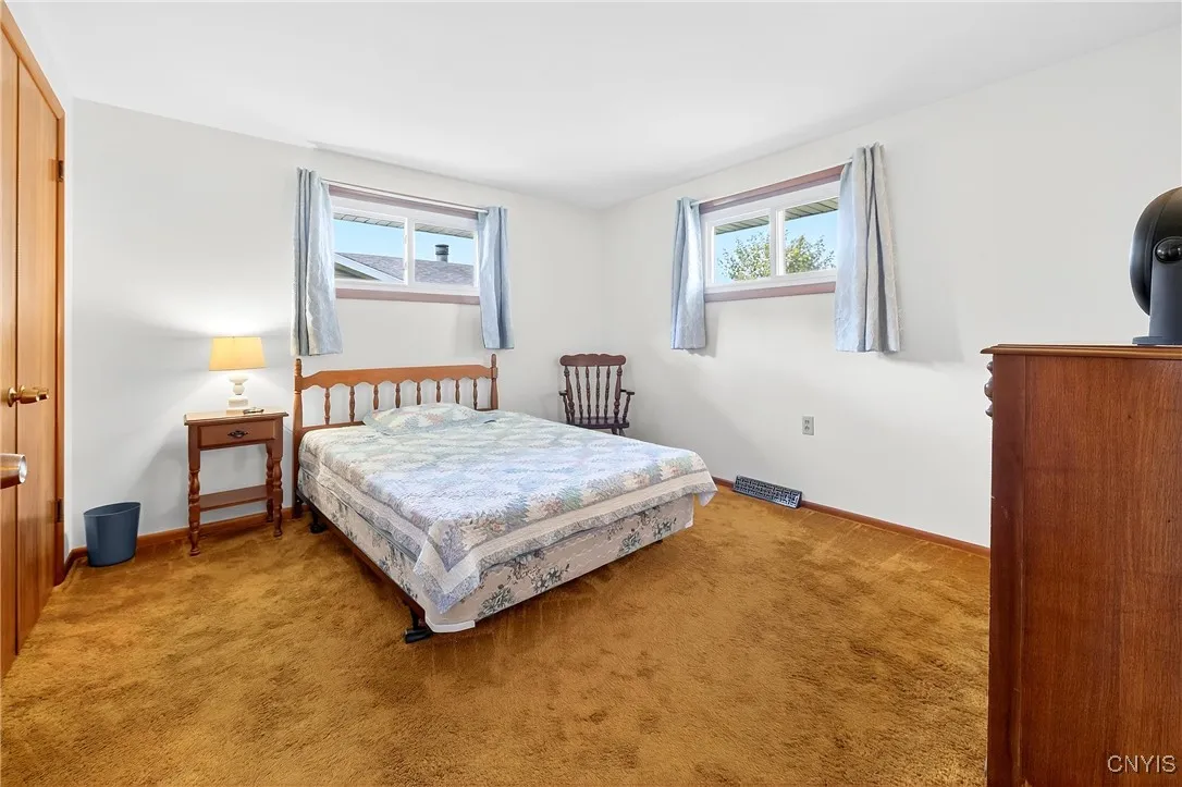 8147 Brookwood Drive, Cicero, New York 13039, Cicero, New York 13039, 3 Bedrooms Bedrooms, 6 Rooms Rooms,1 BathroomBathrooms,Residential,For Sale,8147 Brookwood Drive, Cicero, New York 13039,0,S1632733