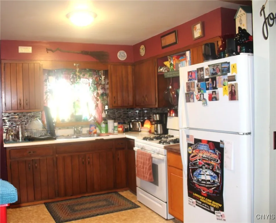 4990 Heelpath Road, Verona, New York 13478, Verona, New York 13478, 4 Bedrooms Bedrooms, 9 Rooms Rooms,1 BathroomBathrooms,Residential,For Sale,4990 Heelpath Road, Verona, New York 13478,S1631537