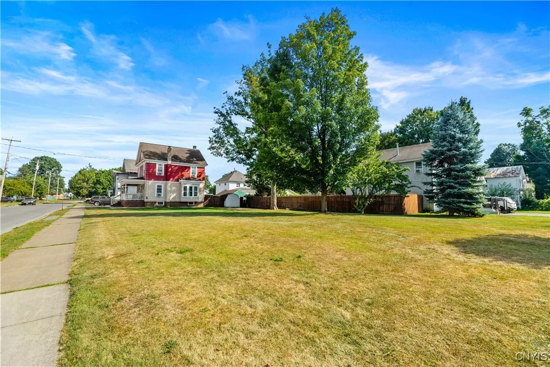 511 Elm Street, Rome, New York 13440, Rome, New York 13440, 4 Bedrooms Bedrooms, 9 Rooms Rooms,1 BathroomBathrooms,Residential,For Sale,511 Elm Street, Rome, New York 13440,S1633593