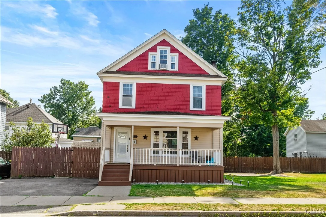 511 Elm Street, Rome, New York 13440, Rome, New York 13440, 4 Bedrooms Bedrooms, 9 Rooms Rooms,1 BathroomBathrooms,Residential,For Sale,511 Elm Street, Rome, New York 13440,S1633593