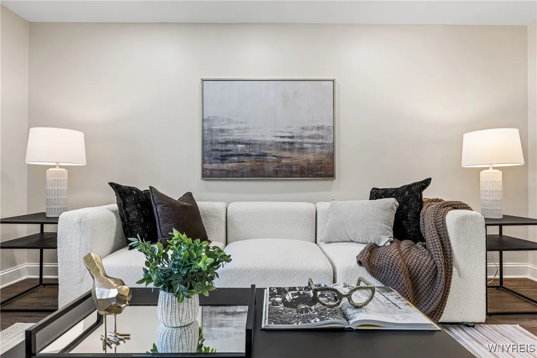 1540 Sundance, Hamburg, New York 14085, Hamburg, New York 14085, 3 Bedrooms Bedrooms, 6 Rooms Rooms,1 BathroomBathrooms,Residential,For Sale,1540 Sundance, Hamburg, New York 14085,B1632449