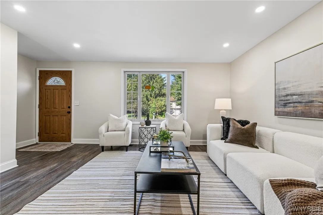 1540 Sundance, Hamburg, New York 14085, Hamburg, New York 14085, 3 Bedrooms Bedrooms, 6 Rooms Rooms,1 BathroomBathrooms,Residential,For Sale,1540 Sundance, Hamburg, New York 14085,B1632449