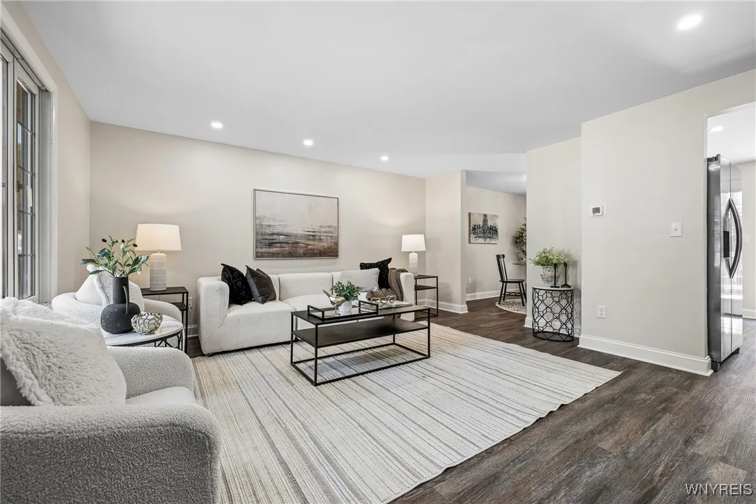 1540 Sundance, Hamburg, New York 14085, Hamburg, New York 14085, 3 Bedrooms Bedrooms, 6 Rooms Rooms,1 BathroomBathrooms,Residential,For Sale,1540 Sundance, Hamburg, New York 14085,B1632449