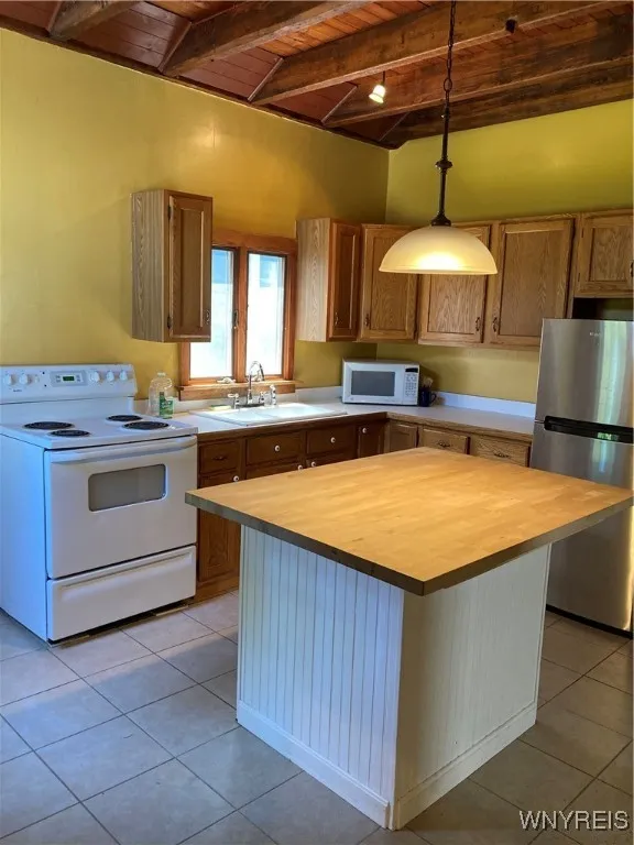 21 College Street, Buffalo, New York 14201, Buffalo, New York 14201, 3 Bedrooms Bedrooms, 6 Rooms Rooms,1 BathroomBathrooms,Residential Lease,For Rent,21 College Street, Buffalo, New York 14201,0,B1633438