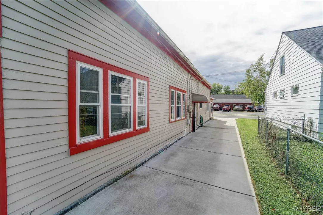 310 Center Street, Lackawanna, New York 14218, Lackawanna, New York 14218, 3 Bedrooms Bedrooms, ,2 BathroomsBathrooms,Residential,For Sale,310 Center Street, Lackawanna, New York 14218,B1633505