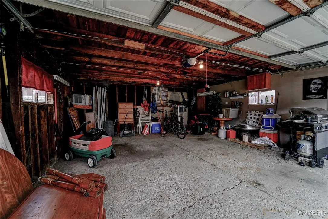 310 Center Street, Lackawanna, New York 14218, Lackawanna, New York 14218, 3 Bedrooms Bedrooms, ,2 BathroomsBathrooms,Residential,For Sale,310 Center Street, Lackawanna, New York 14218,B1633505