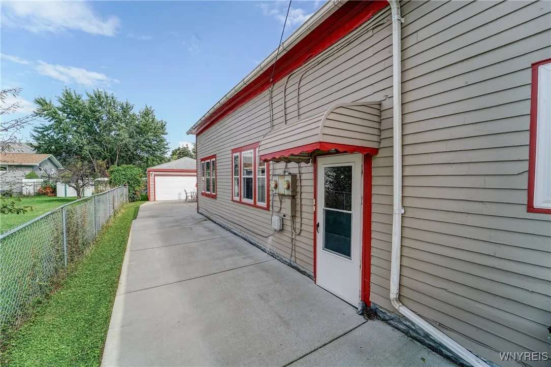 310 Center Street, Lackawanna, New York 14218, Lackawanna, New York 14218, 3 Bedrooms Bedrooms, ,2 BathroomsBathrooms,Residential,For Sale,310 Center Street, Lackawanna, New York 14218,B1633505