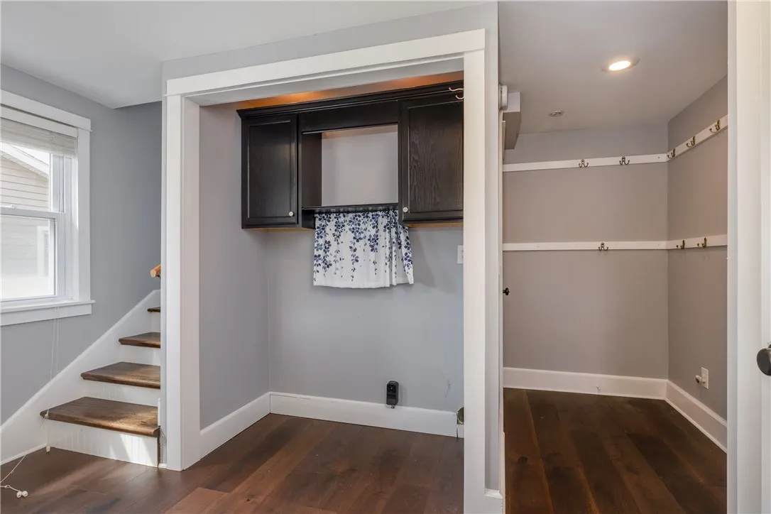 10 Corning Blvd, Corning City, New York 14830, Corning City, New York 14830, 4 Bedrooms Bedrooms, 8 Rooms Rooms,2 BathroomsBathrooms,Residential,For Sale,10 Corning Blvd, Corning City, New York 14830,0,R1631647