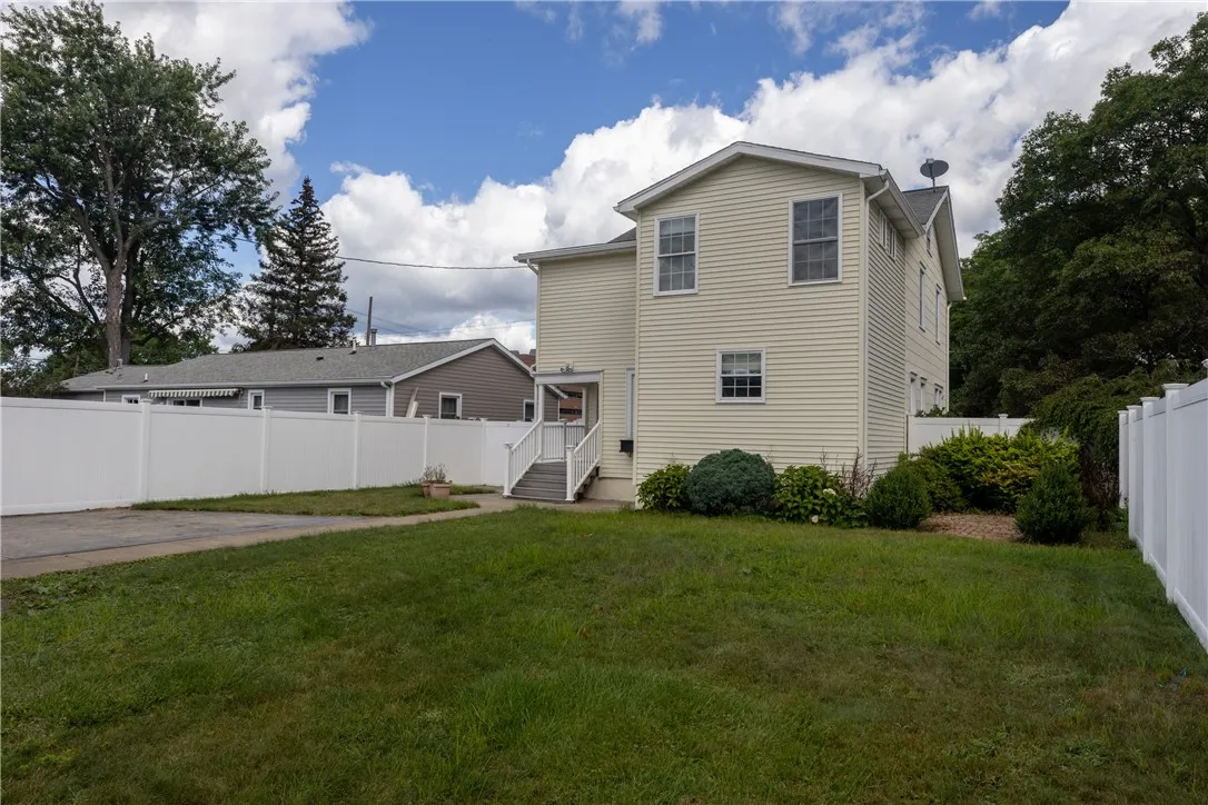 10 Corning Blvd, Corning City, New York 14830, Corning City, New York 14830, 4 Bedrooms Bedrooms, 8 Rooms Rooms,2 BathroomsBathrooms,Residential,For Sale,10 Corning Blvd, Corning City, New York 14830,0,R1631647