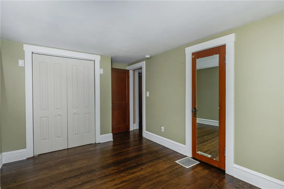 10 Corning Blvd, Corning City, New York 14830, Corning City, New York 14830, 4 Bedrooms Bedrooms, 8 Rooms Rooms,2 BathroomsBathrooms,Residential,For Sale,10 Corning Blvd, Corning City, New York 14830,0,R1631647