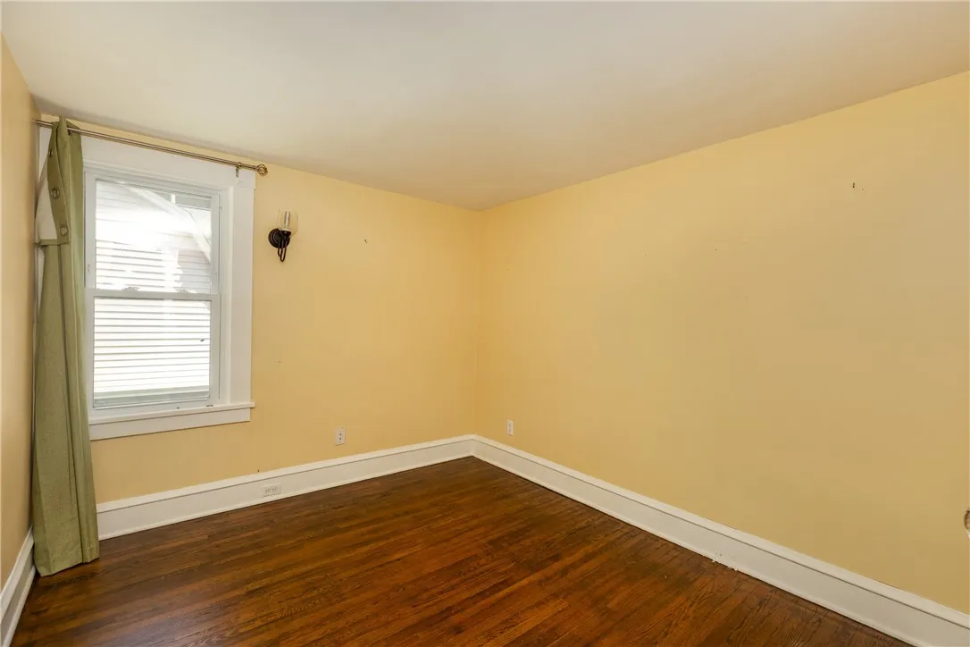 10 Corning Blvd, Corning City, New York 14830, Corning City, New York 14830, 4 Bedrooms Bedrooms, 8 Rooms Rooms,2 BathroomsBathrooms,Residential,For Sale,10 Corning Blvd, Corning City, New York 14830,0,R1631647