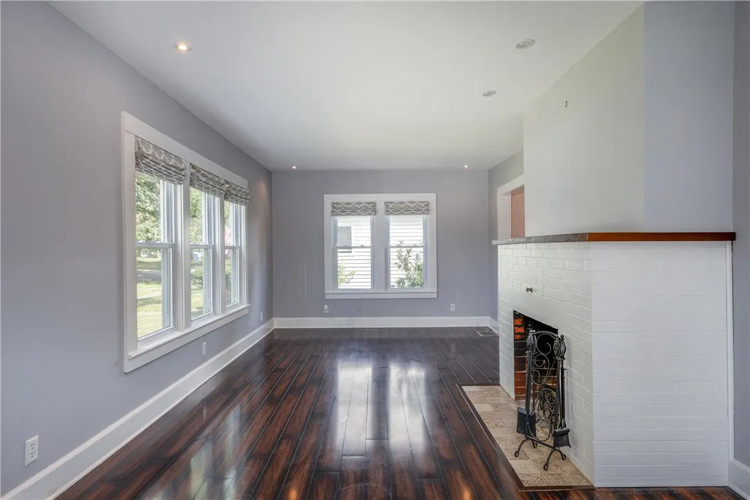 10 Corning Blvd, Corning City, New York 14830, Corning City, New York 14830, 4 Bedrooms Bedrooms, 8 Rooms Rooms,2 BathroomsBathrooms,Residential,For Sale,10 Corning Blvd, Corning City, New York 14830,0,R1631647