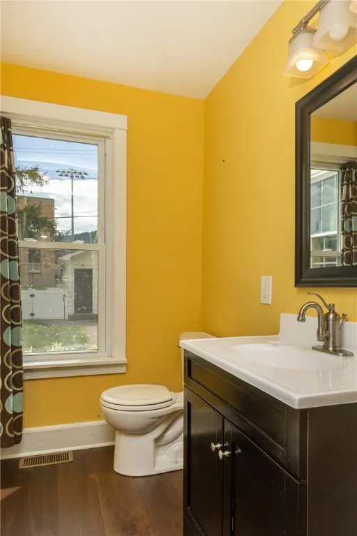 10 Corning Blvd, Corning City, New York 14830, Corning City, New York 14830, 4 Bedrooms Bedrooms, 8 Rooms Rooms,2 BathroomsBathrooms,Residential,For Sale,10 Corning Blvd, Corning City, New York 14830,0,R1631647