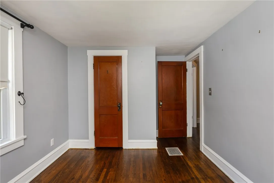 10 Corning Blvd, Corning City, New York 14830, Corning City, New York 14830, 4 Bedrooms Bedrooms, 8 Rooms Rooms,2 BathroomsBathrooms,Residential,For Sale,10 Corning Blvd, Corning City, New York 14830,0,R1631647