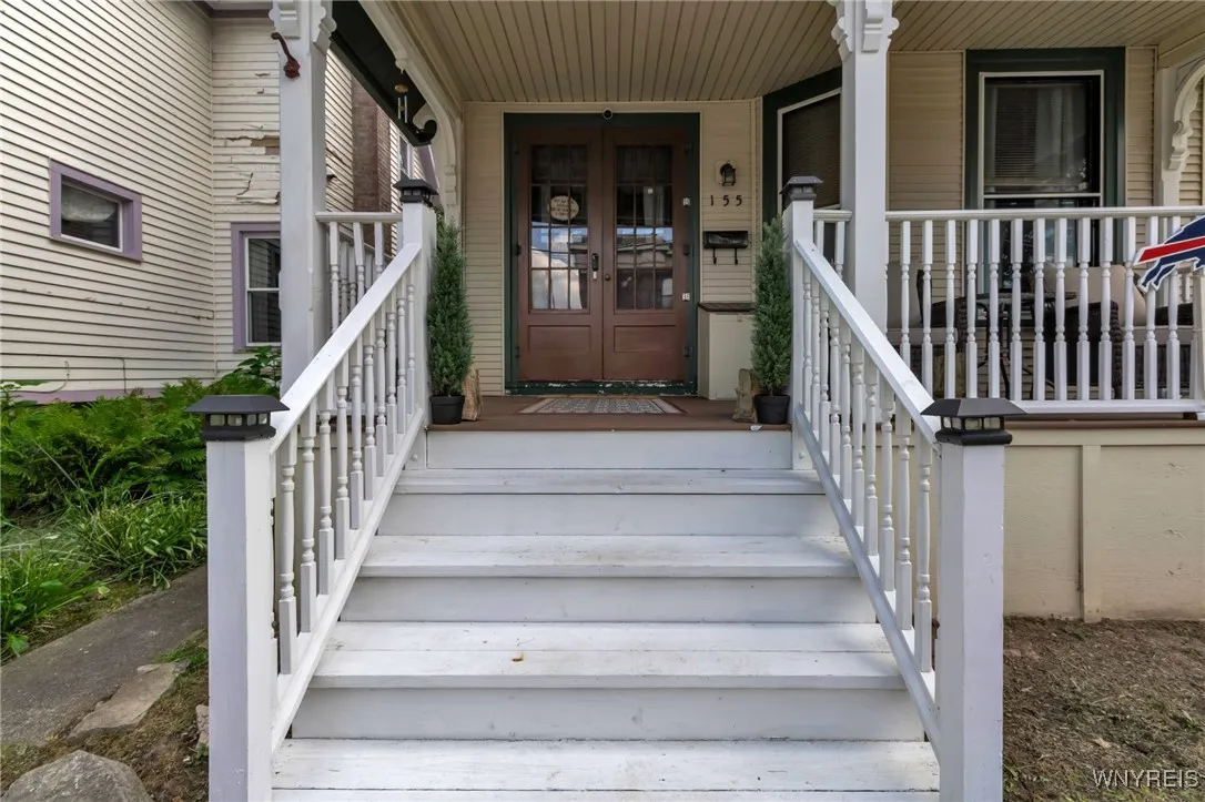 155 Chestnut Street, Lockport City, New York 14094, Lockport City, New York 14094, 4 Bedrooms Bedrooms, 9 Rooms Rooms,1 BathroomBathrooms,Residential,For Sale,155 Chestnut Street, Lockport City, New York 14094,0,B1633589