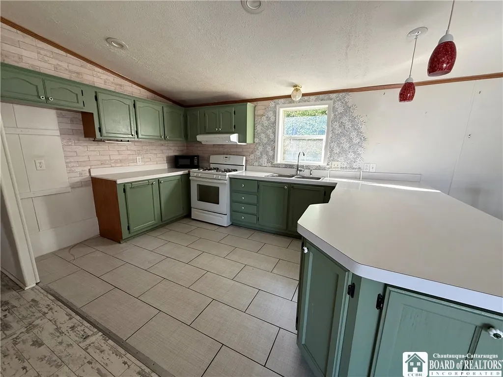 176 High Acres Drive- Terrace Ave Park, Ellery, Ne, Ellery, New York 14712, 3 Bedrooms Bedrooms, 9 Rooms Rooms,2 BathroomsBathrooms,Residential,Closed,176 High Acres Drive- Terrace Ave Park, Ellery, Ne,0,R1633712