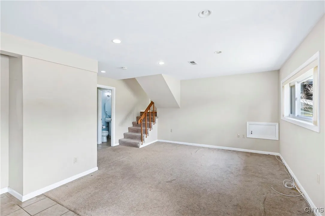 11 Damson Lane, Clay, New York 13090, Clay, New York 13090, 4 Bedrooms Bedrooms, 8 Rooms Rooms,2 BathroomsBathrooms,Residential,Closed,11 Damson Lane, Clay, New York 13090,0,S1633431