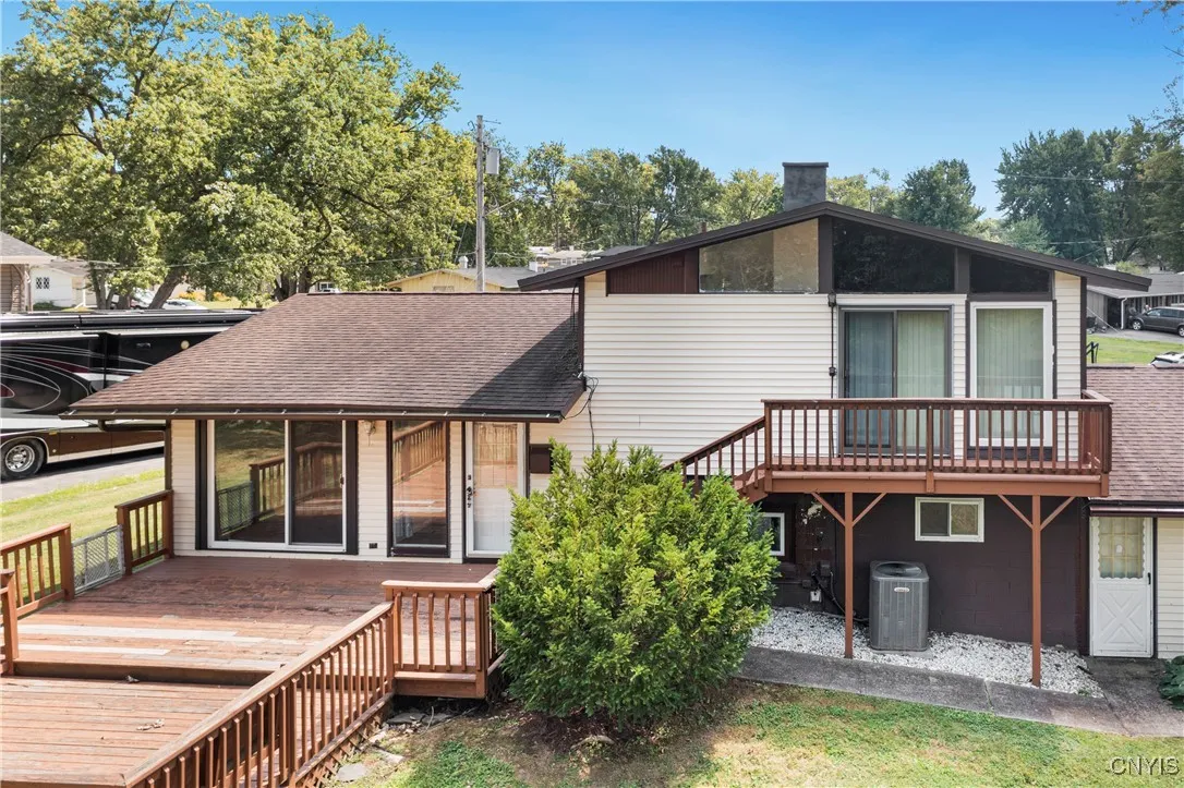 11 Damson Lane, Clay, New York 13090, Clay, New York 13090, 4 Bedrooms Bedrooms, 8 Rooms Rooms,2 BathroomsBathrooms,Residential,Closed,11 Damson Lane, Clay, New York 13090,0,S1633431