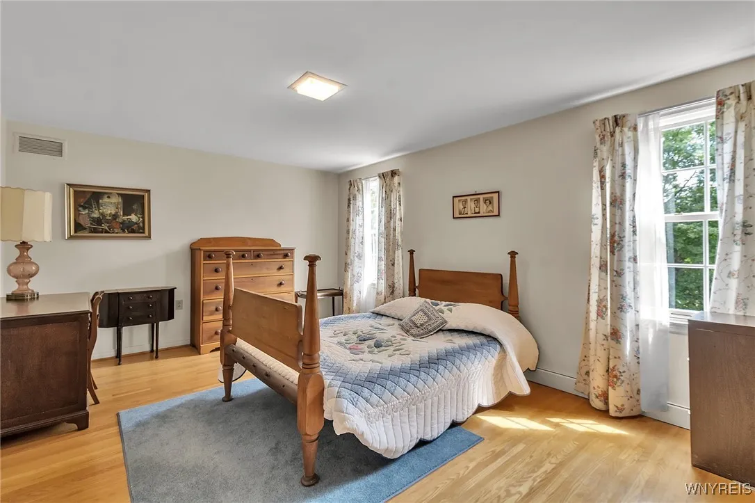 137 Nottingham, Buffalo, New York 14216, Buffalo, New York 14216, 5 Bedrooms Bedrooms, 10 Rooms Rooms,4 BathroomsBathrooms,Residential,For Sale,137 Nottingham, Buffalo, New York 14216,B1633268