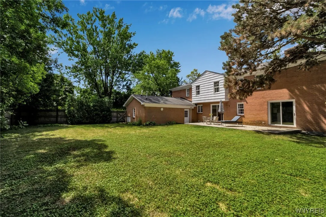 137 Nottingham, Buffalo, New York 14216, Buffalo, New York 14216, 5 Bedrooms Bedrooms, 10 Rooms Rooms,4 BathroomsBathrooms,Residential,For Sale,137 Nottingham, Buffalo, New York 14216,B1633268