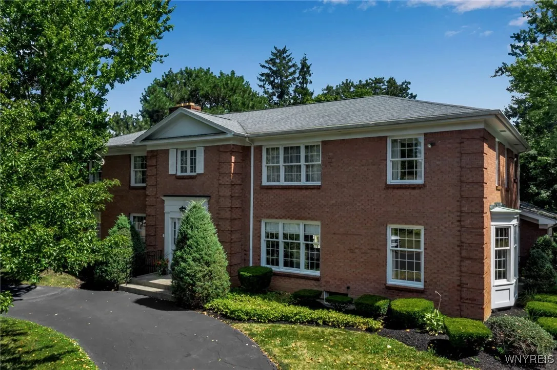 137 Nottingham, Buffalo, New York 14216, Buffalo, New York 14216, 5 Bedrooms Bedrooms, 10 Rooms Rooms,4 BathroomsBathrooms,Residential,For Sale,137 Nottingham, Buffalo, New York 14216,B1633268