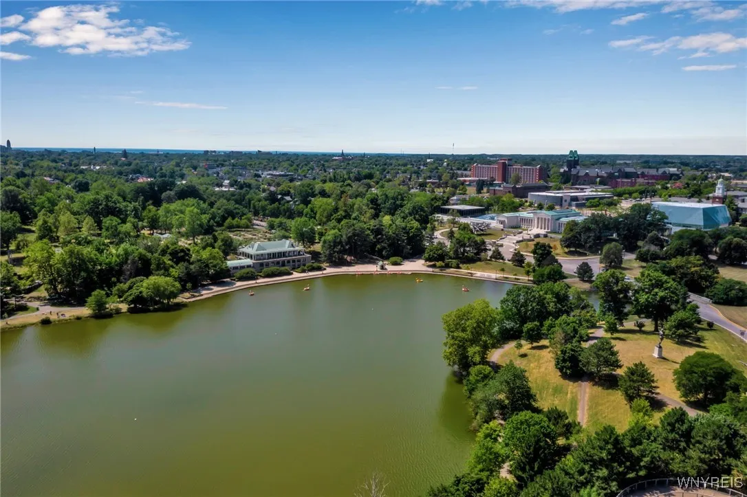 137 Nottingham, Buffalo, New York 14216, Buffalo, New York 14216, 5 Bedrooms Bedrooms, 10 Rooms Rooms,4 BathroomsBathrooms,Residential,For Sale,137 Nottingham, Buffalo, New York 14216,B1633268