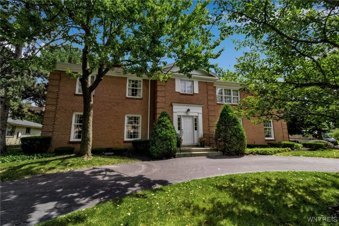 137 Nottingham, Buffalo, New York 14216, Buffalo, New York 14216, 5 Bedrooms Bedrooms, 10 Rooms Rooms,4 BathroomsBathrooms,Residential,For Sale,137 Nottingham, Buffalo, New York 14216,B1633268