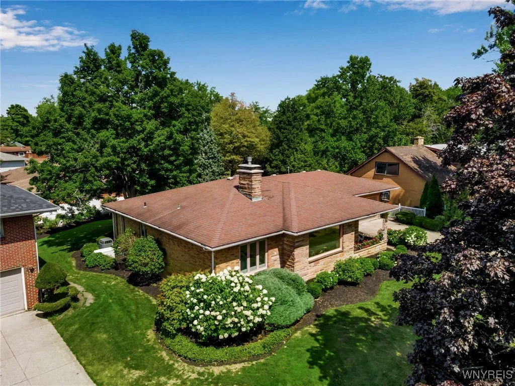 226 East Treehaven Road, Cheektowaga, New York 142, Cheektowaga, New York 14215, 3 Bedrooms Bedrooms, 8 Rooms Rooms,2 BathroomsBathrooms,Residential,For Sale,226 East Treehaven Road, Cheektowaga, New York 142,0,B1633604