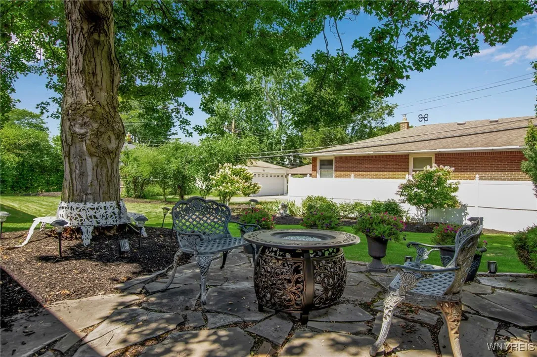 226 East Treehaven Road, Cheektowaga, New York 142, Cheektowaga, New York 14215, 3 Bedrooms Bedrooms, 8 Rooms Rooms,2 BathroomsBathrooms,Residential,For Sale,226 East Treehaven Road, Cheektowaga, New York 142,0,B1633604