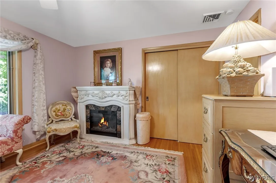 226 East Treehaven Road, Cheektowaga, New York 142, Cheektowaga, New York 14215, 3 Bedrooms Bedrooms, 8 Rooms Rooms,2 BathroomsBathrooms,Residential,Closed,226 East Treehaven Road, Cheektowaga, New York 142,0,B1633604