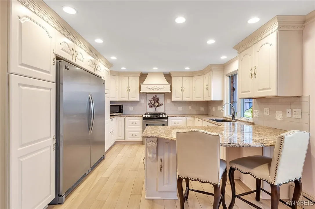 226 East Treehaven Road, Cheektowaga, New York 142, Cheektowaga, New York 14215, 3 Bedrooms Bedrooms, 8 Rooms Rooms,2 BathroomsBathrooms,Residential,For Sale,226 East Treehaven Road, Cheektowaga, New York 142,0,B1633604