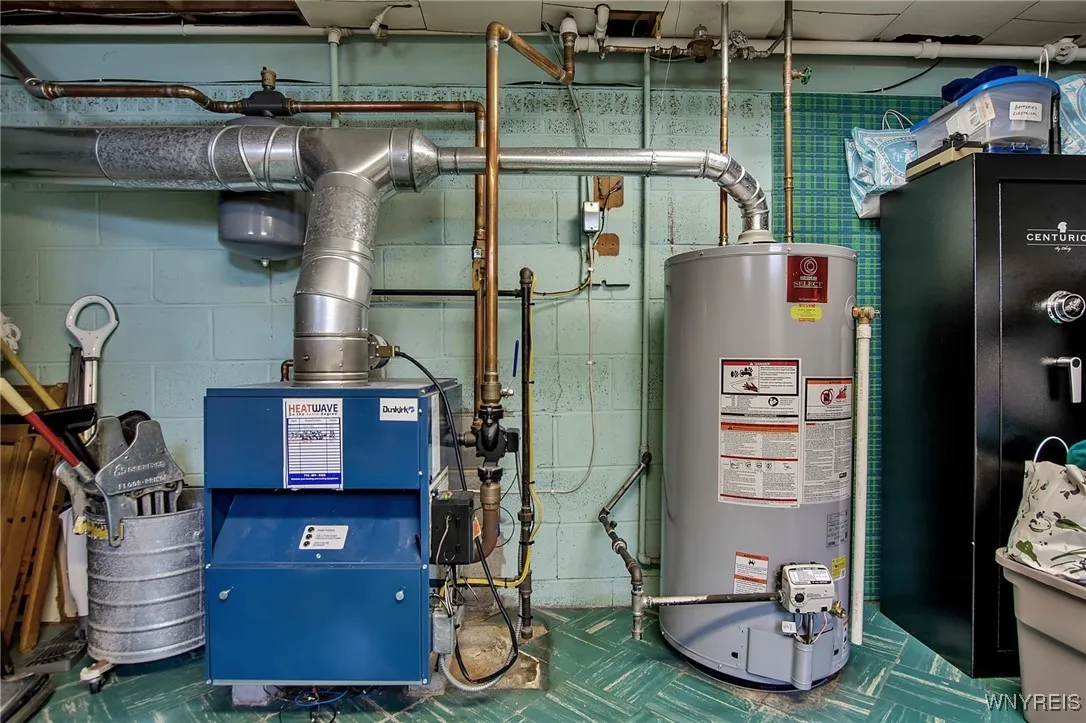 226 East Treehaven Road, Cheektowaga, New York 142, Cheektowaga, New York 14215, 3 Bedrooms Bedrooms, 8 Rooms Rooms,2 BathroomsBathrooms,Residential,Closed,226 East Treehaven Road, Cheektowaga, New York 142,0,B1633604