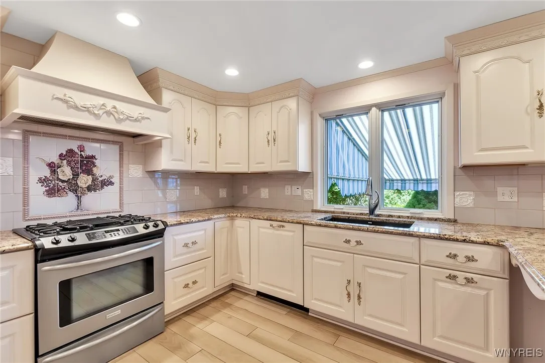 226 East Treehaven Road, Cheektowaga, New York 142, Cheektowaga, New York 14215, 3 Bedrooms Bedrooms, 8 Rooms Rooms,2 BathroomsBathrooms,Residential,For Sale,226 East Treehaven Road, Cheektowaga, New York 142,0,B1633604