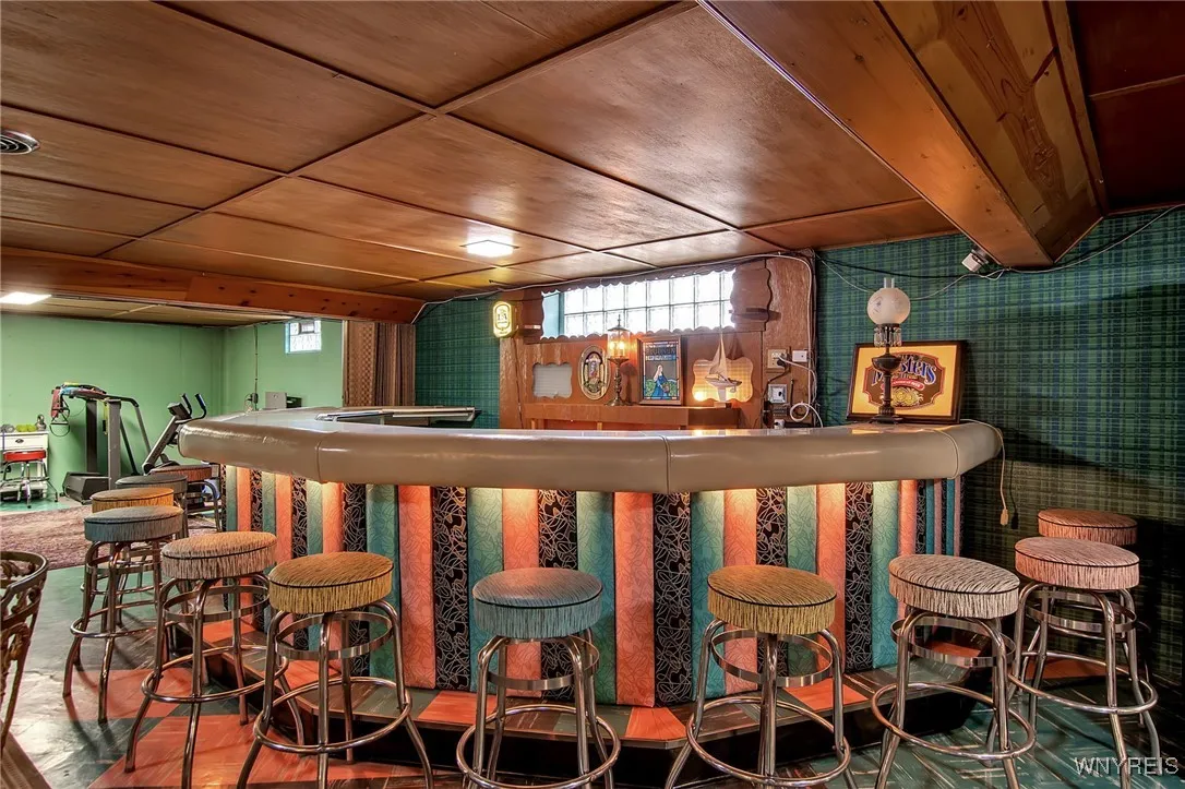 226 East Treehaven Road, Cheektowaga, New York 142, Cheektowaga, New York 14215, 3 Bedrooms Bedrooms, 8 Rooms Rooms,2 BathroomsBathrooms,Residential,Closed,226 East Treehaven Road, Cheektowaga, New York 142,0,B1633604