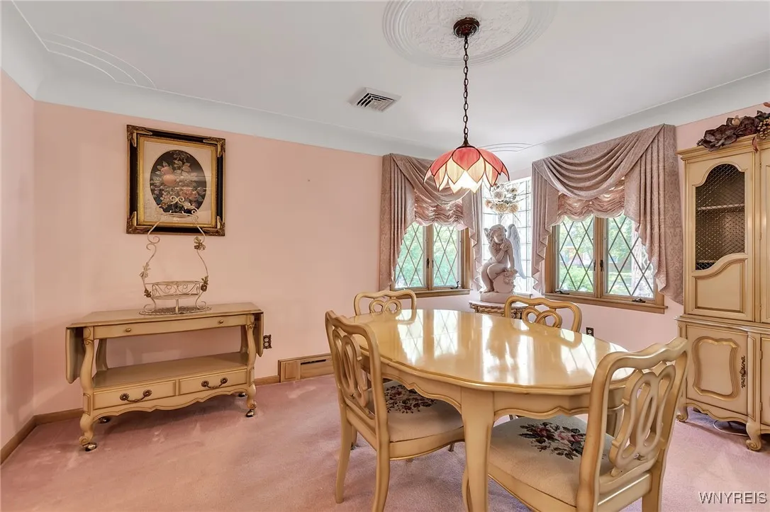 226 East Treehaven Road, Cheektowaga, New York 142, Cheektowaga, New York 14215, 3 Bedrooms Bedrooms, 8 Rooms Rooms,2 BathroomsBathrooms,Residential,Closed,226 East Treehaven Road, Cheektowaga, New York 142,0,B1633604