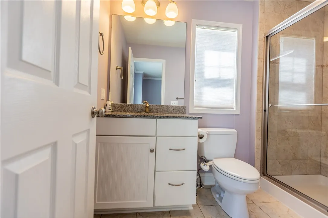 Main suite Bathroom