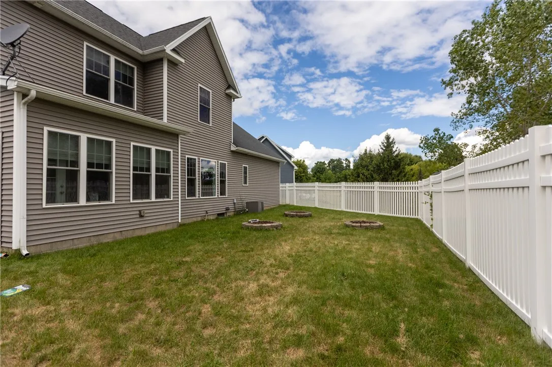 37 Heritage Dr, Geneseo, New York 14454, Geneseo, New York 14454, 3 Bedrooms Bedrooms, 6 Rooms Rooms,2 BathroomsBathrooms,Residential,For Sale,37 Heritage Dr, Geneseo, New York 14454,0,R1633615
