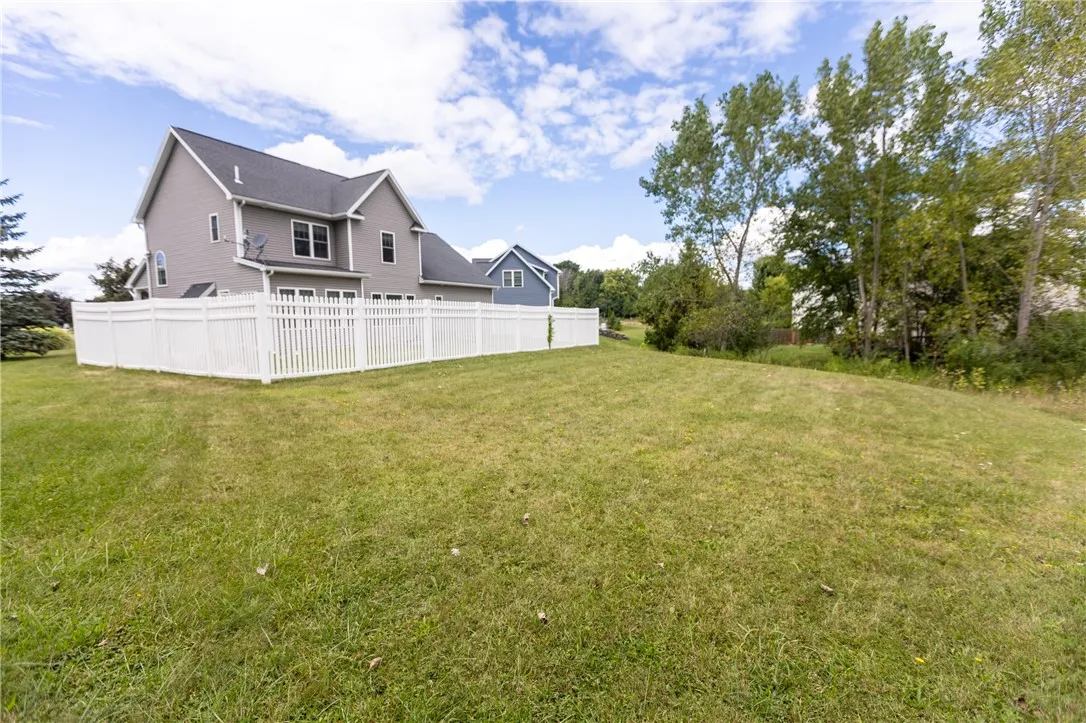 37 Heritage Dr, Geneseo, New York 14454, Geneseo, New York 14454, 3 Bedrooms Bedrooms, 6 Rooms Rooms,2 BathroomsBathrooms,Residential,For Sale,37 Heritage Dr, Geneseo, New York 14454,0,R1633615