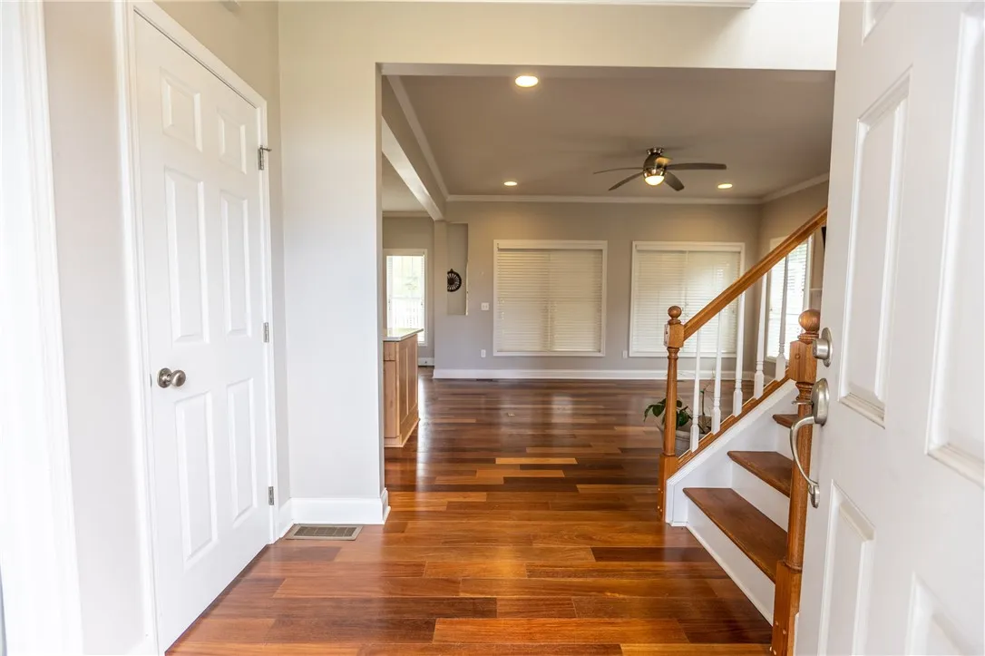 37 Heritage Dr, Geneseo, New York 14454, Geneseo, New York 14454, 3 Bedrooms Bedrooms, 6 Rooms Rooms,2 BathroomsBathrooms,Residential,For Sale,37 Heritage Dr, Geneseo, New York 14454,0,R1633615